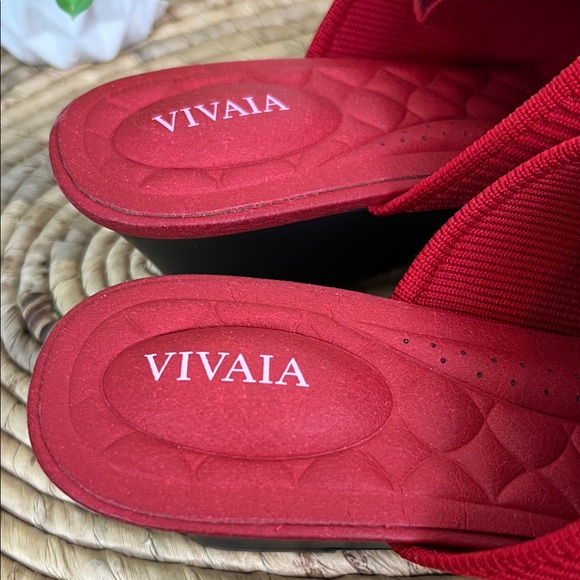 NWOT Vivaia Pointed Toe Yaffa Wedge Mule Sandals Red - Picture 4 of 11